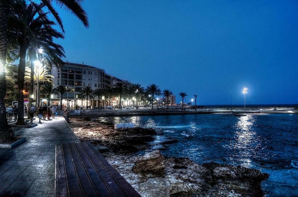 Torrevieja Experience Atico 1ª Linea Διαμέρισμα Εξωτερικό φωτογραφία